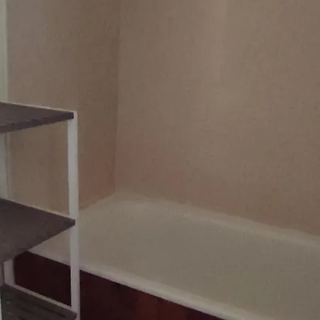 Skis Aux Pieds, F2+cabine Au 20ème étage - Fr-1-814-25